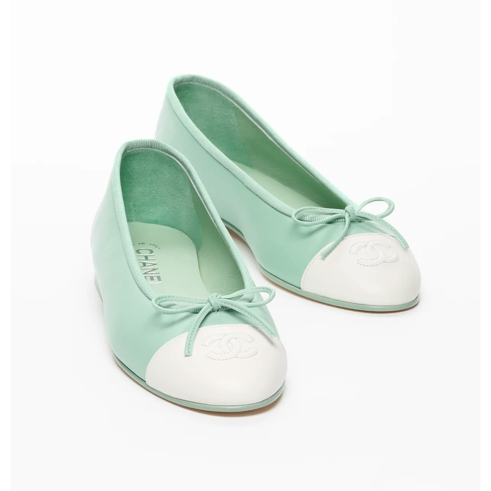 Chanel 26S Mint Green White Lambskin Leather CC Logo Ballet Ballerina Flat 38 - Picture 3 of 16
